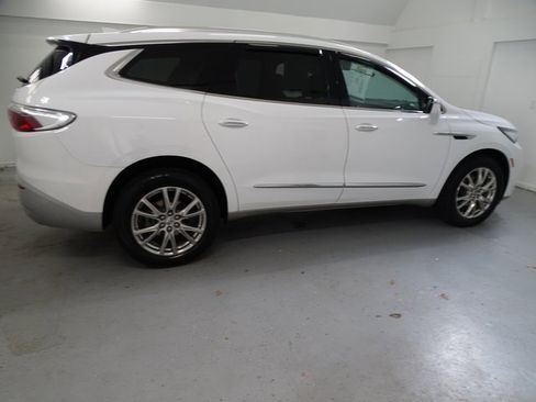 Used 2023 Buick Enclave Essence w/ Experience Buick Package image 24