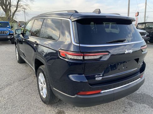 Used 2023 Jeep Grand Cherokee L Limited AWD/4WD image 9