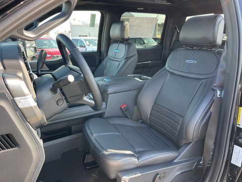 New 2026 Ford F250 Platinum image 18
