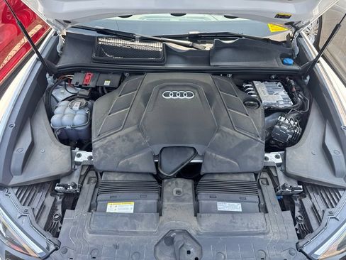 Used 2025 Audi Q8 Prestige AWD/4WD image 29