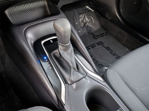 Used 2025 Toyota Corolla LE image 18