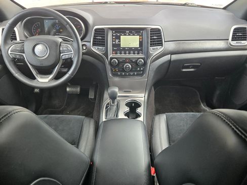 Used 2018 Jeep Grand Cherokee Altitude image 16
