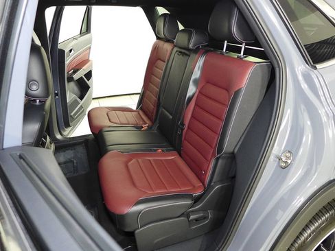 Certified 2022 Volkswagen Atlas Cross Sport SEL Premium R-Line AWD/4WD image 21