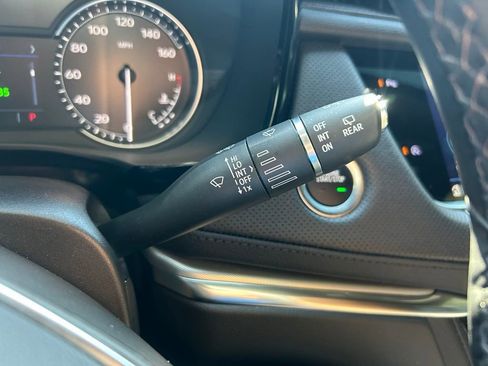 Used 2024 Cadillac XT5 Luxury image 22