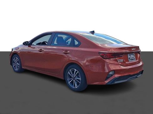 Used 2023 Kia Forte LXS w/ LXS Technology Package image 5