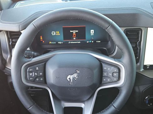 New 2025 Ford Bronco Outer Banks AWD/4WD image 19