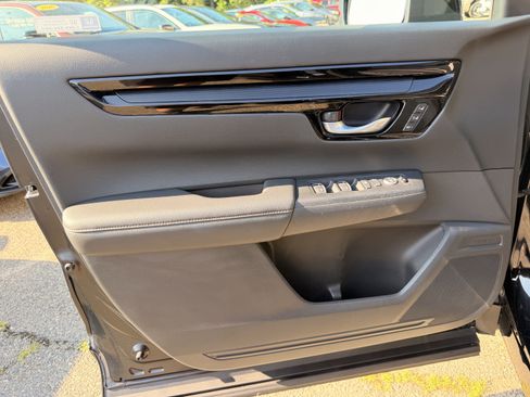 Used 2023 Honda CR-V Sport Touring image 11
