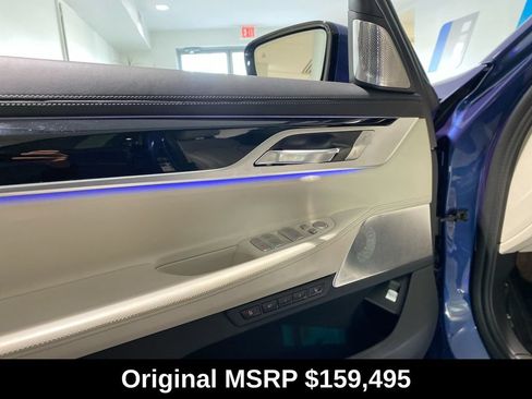 Used 2019 BMW ALPINA B7 xDrive w/ Luxury Rear Seating Package AWD/4WD image 6