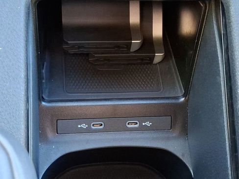 Certified 2022 Volkswagen ID.4 Pro image 22