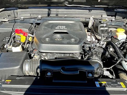 Used 2021 Jeep Wrangler Unlimited Sport image 9