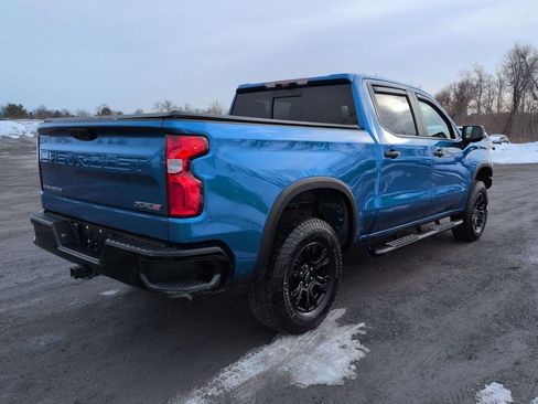 Used 2022 Chevrolet Silverado 1500 ZR2 w/ Technology Package image 3