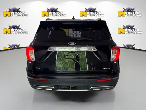 Used 2022 Ford Explorer XLT AWD/4WD image 5