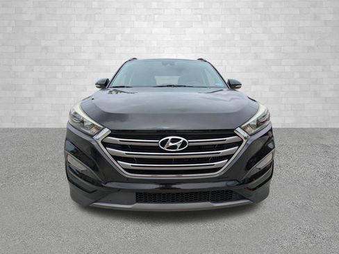 Used 2016 Hyundai Tucson Limited w/ Option Group 03 FWD image 6