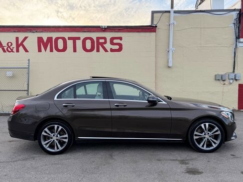 Used 2016 Mercedes-Benz C 300 4MATIC Sedan image 7
