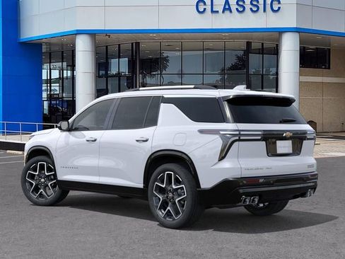 New 2026 Chevrolet Traverse High Country w/ LPO, Floor Liner Package AWD/4WD image 3
