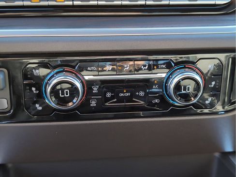 New 2026 GMC Sierra 1500 SLT w/ SLT Premium Plus Package image 24