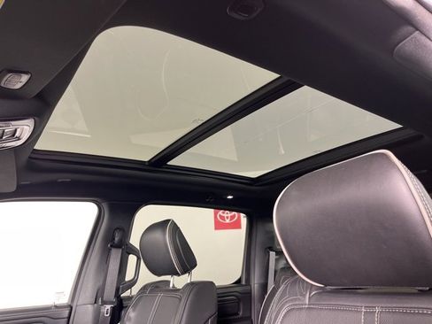 Used 2023 RAM 1500 Limited w/ Night Edition image 5