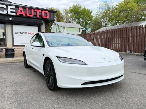 Used 2025 Tesla Model 3 Long Range RWD image 4