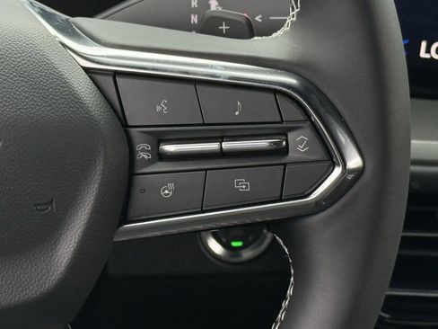 New 2026 Chevrolet Traverse LT image 14