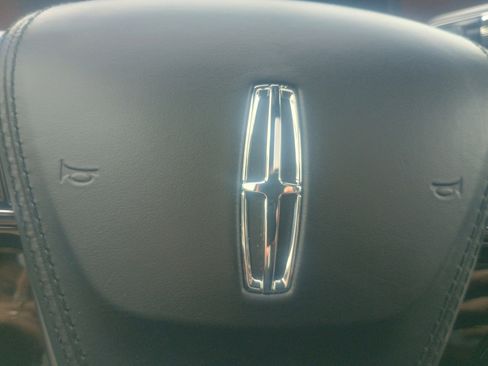 Used 2023 Lincoln Aviator Reserve image 24