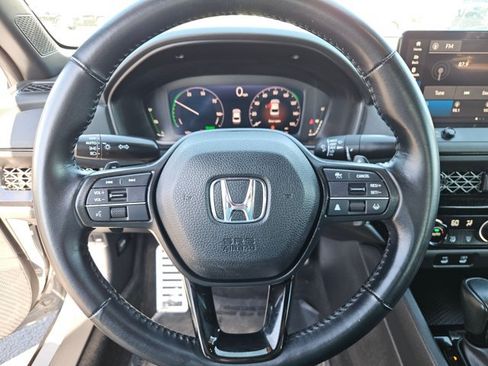 Used 2023 Honda Accord Sport image 13