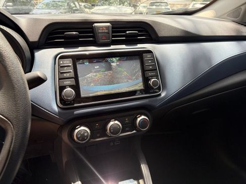 Used 2025 Nissan Versa SV FWD image 14