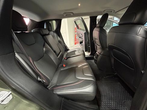 Used 2020 Jeep Cherokee Trailhawk w/ Cold Weather Group image 45