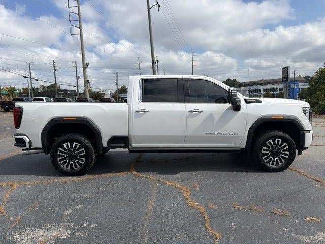 Used 2024 GMC Sierra 2500 Denali Ultimate AWD/4WD image 4