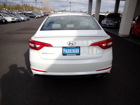 Used 2016 Hyundai Sonata SE image 4