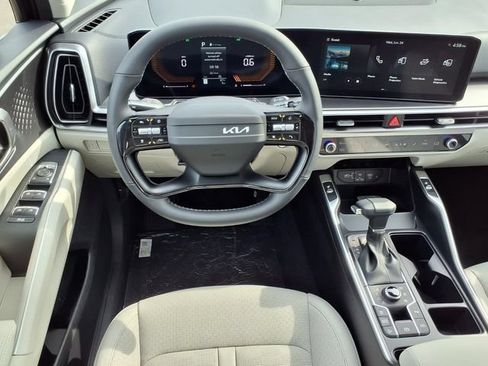 New 2026 Kia Sorento S AWD/4WD image 2