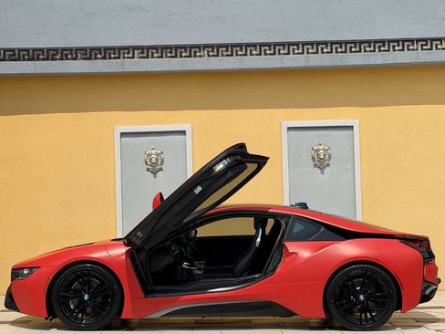 Used 2017 BMW i8 AWD/4WD image 8