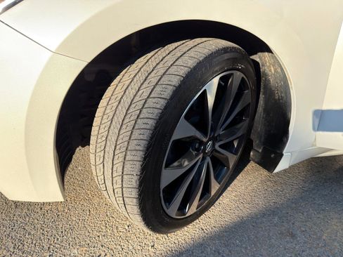 Used 2016 Nissan Maxima SR FWD image 26