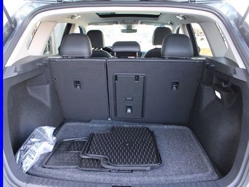 Used 2024 Volkswagen Taos SE image 10