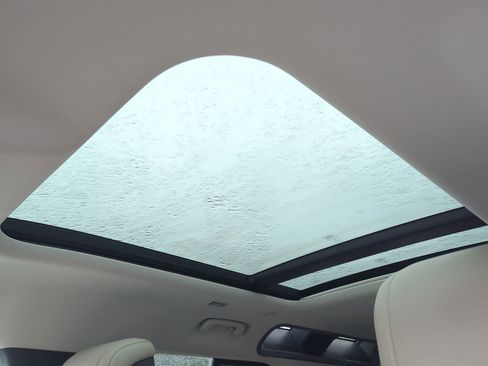 Used 2020 Land Rover Defender 110 HSE image 18