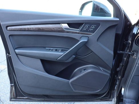 Used 2018 Audi Q5 2.0T Premium Plus w/ Premium Plus Package image 22