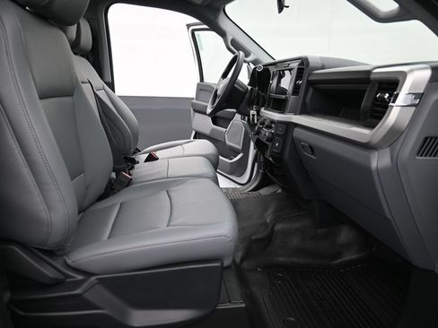 New 2026 Ford F250 XL w/ XL Chrome Package RWD image 12