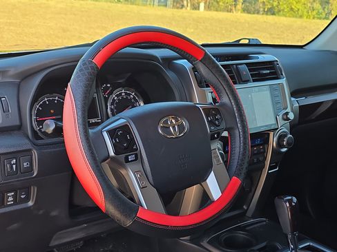 Used 2022 Toyota 4Runner Limited image 15