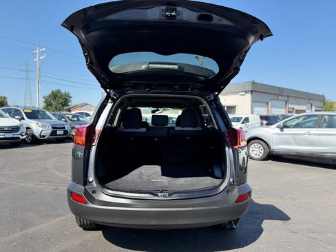 Used 2013 Toyota RAV4 XLE FWD image 29