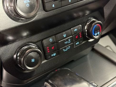 Used 2019 Ford F150 XLT w/ Equipment Group 302A Luxury image 16