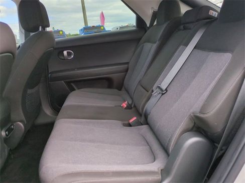 Used 2022 Hyundai Ioniq 5 SE image 13