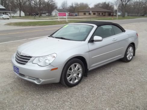 Used 2008 Chrysler Sebring Limited w/ Luxury Group FWD image 6