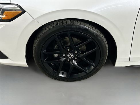 Used 2024 Honda Civic Sport image 8
