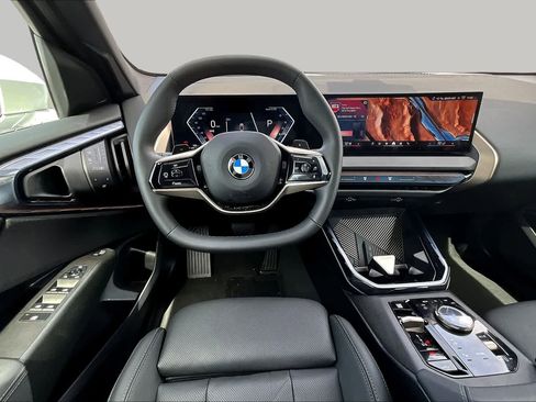 Certified 2025 BMW X3 xDrive30 AWD/4WD image 5