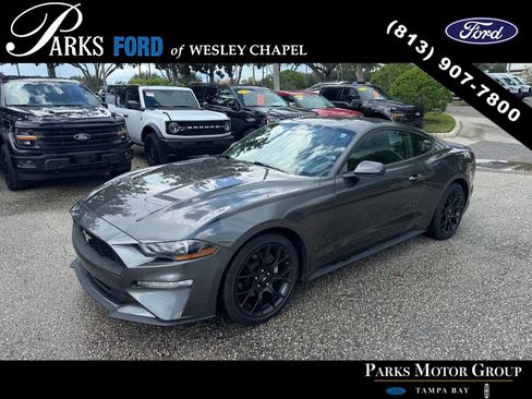 Used 2018 Ford Mustang Coupe w/ Equipment Group 101A RWD image 4