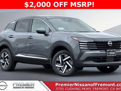 New 2025 Nissan Kicks SV w/ Illumination Package