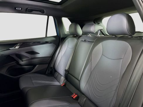 New 2026 Volkswagen Tiguan SE R-Line image 25