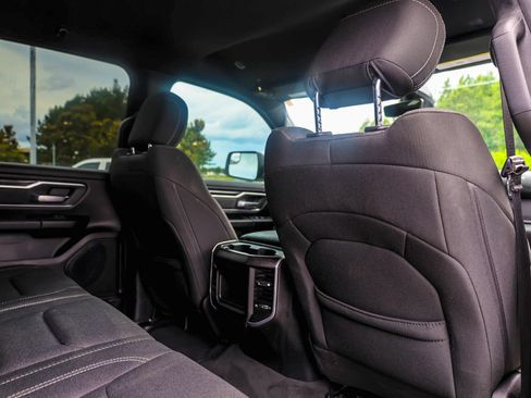 Used 2020 RAM 1500 Big Horn AWD/4WD image 12