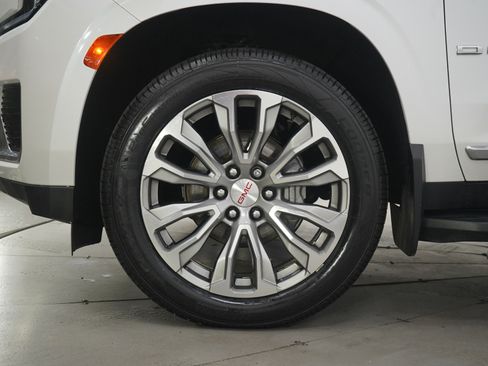 Used 2021 GMC Yukon Denali image 35
