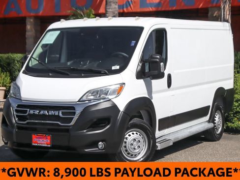 Used 2025 RAM ProMaster 2500 w/ U-Haul Equipment Group FWD image 4