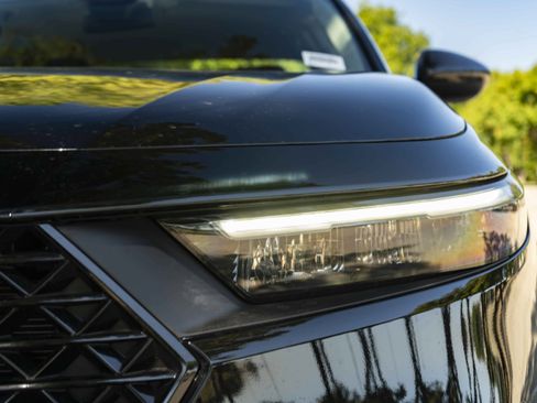 Used 2025 Honda Accord LX image 11